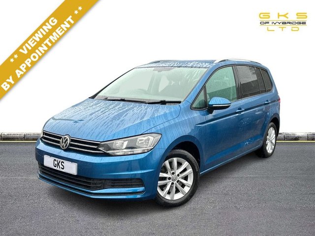 View our Volkswagen Touran range