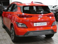 USED 2021 71 HYUNDAI KONA 64kWh Premium SUV 5dr Electric Auto (10.5kW Charger) (204 ps) SAT NAV HEATED SEATS REAR VIEW CAMERA CRUISE CONTROL PARKING SENSORS 1 OWNER EXCELLENT SERVICE HISTORY WARRANTY
