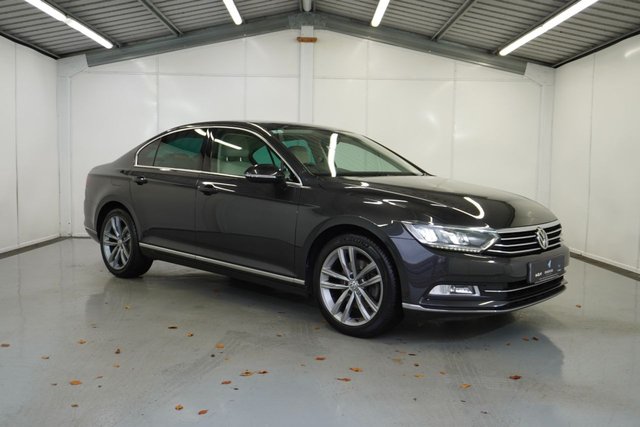2019 VOLKSWAGEN PASSAT
