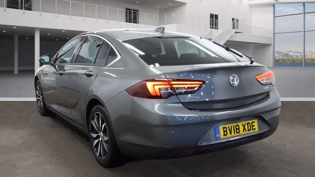 2018 Vauxhall Insignia 1.5L SRI Nav 5dr - Photo 3