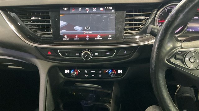 2018 Vauxhall Insignia 1.5L SRI Nav 5dr - Photo 10