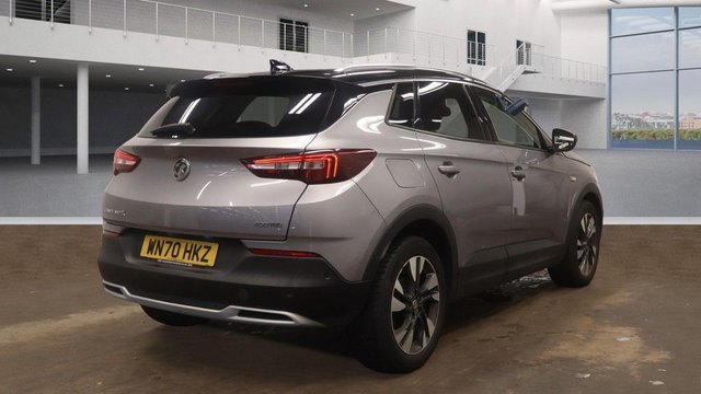 2020 Vauxhall Grandland X 1.2L SRI Nav 5dr - Photo 8