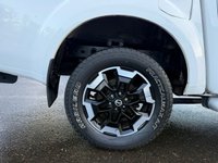 USED 2021 21 NISSAN NAVARA 2.3 dCi Tekna Pickup Double Cab 4dr Diesel Auto 4WD Euro 6 (190 ps) A LOVELY EXAMPLE FINISHED IN EVER POPULAR WHITE PAINTWORK+ONLY 1 OWNER FROM NEW+DIESEL+AUTOMATIC+ULEZ COMPLIANT+NO VAT+TOW BAR+REAR VIEW CAMERA+SIDE STEPS+ROOF RAILS+LOAD LINER+FULL LEATHER INTERIOR+SATELLITE NAVIGATION+PARK ASSIST+AIR CONDITIONING+ALLOY WHEELS+1 FULL YEARS MOT PRIOR TO COLLECTION+CALL TODAY TO ARRNGE A VIEWING!!!!!!!!!!!!!!!!!!!!!!!!!!!!!!!
