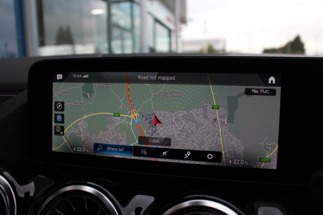 2021 MERCEDES-BENZ GLA 1.3 GLA200 AMG Line (Premium) SUV 5dr Petrol 7G-DCT Euro 6 (s/s) (163 ps) - Photo 11