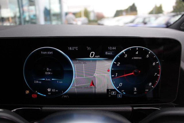 2021 MERCEDES-BENZ GLA 1.3 GLA200 AMG Line (Premium) SUV 5dr Petrol 7G-DCT Euro 6 (s/s) (163 ps) - Photo 12