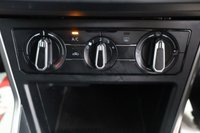 USED 2019 68 VOLKSWAGEN POLO 1.0 EVO SE Hatchback 5dr Petrol Manual Euro 6 (s/s) (65 ps) TOUCH SCREEN RADIO / BLUETOOTH / LONG MOT / BLACK ROOF