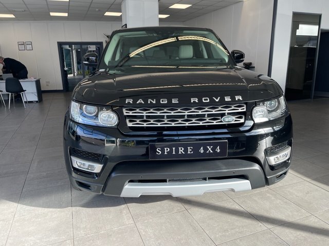 View our LAND ROVER RANGE ROVER SPORT