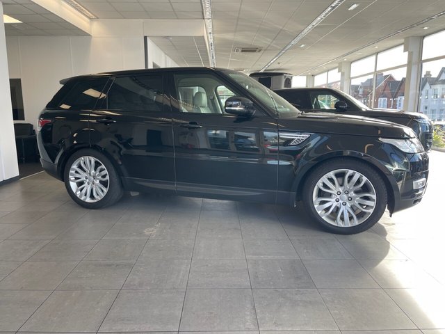 View our LAND ROVER RANGE ROVER SPORT