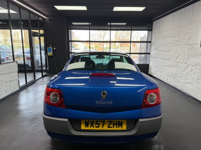 2007 RENAULT MEGANE - Photo 4
