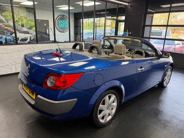 2007 RENAULT MEGANE - Photo 8