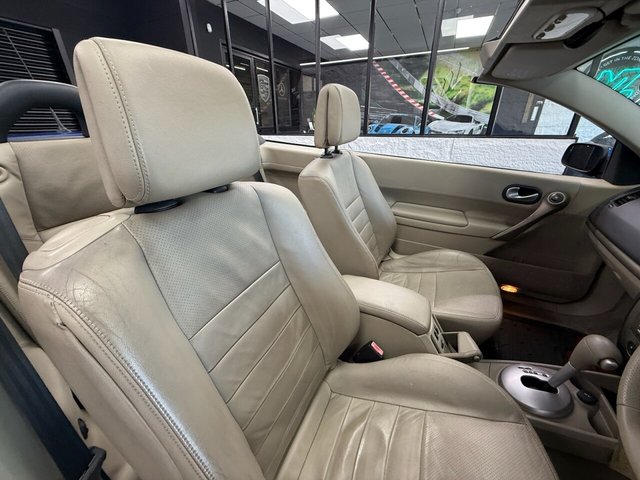 2007 RENAULT MEGANE - Photo 3