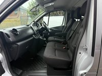 USED 2021 70 RENAULT TRAFIC 2.0 dCi ENERGY 30 Sport Nav Minibus Double Cab 