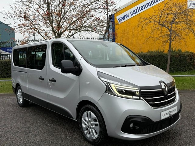 2021 70 Renault Trafic 2.0 dCi ENERGY 30 Sport Nav Minibus Double Cab 