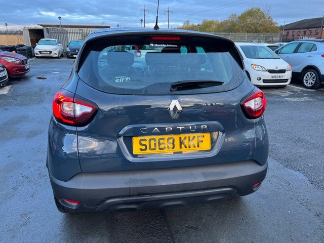 2019 RENAULT CAPTUR - Photo 9