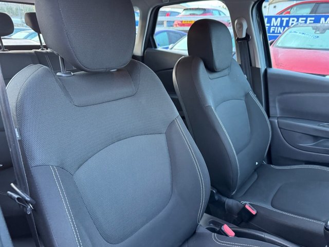 2019 RENAULT CAPTUR - Photo 8