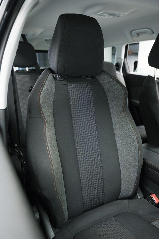 2019 PEUGEOT 5008 1.5 BlueHDi Active Euro 6 (s/s) 5dr - Photo 11