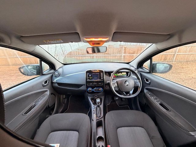 2020 RENAULT ZOE - Photo 9