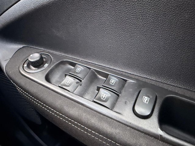 2020 RENAULT ZOE - Photo 12