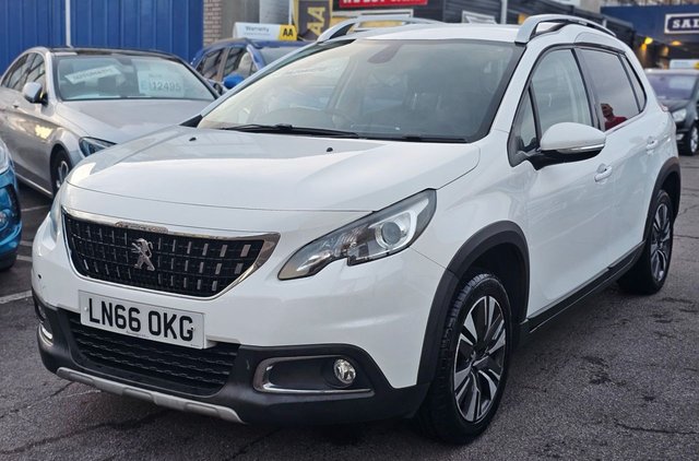2016 PEUGEOT 2008 - Photo 4
