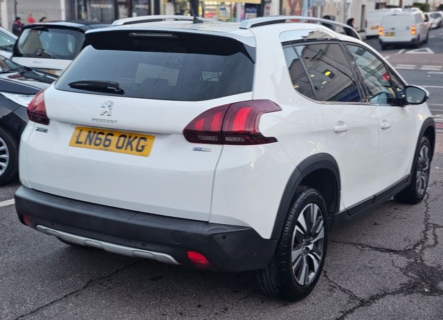 2016 PEUGEOT 2008 - Photo 12