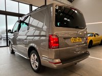 USED 2017 67 VOLKSWAGEN TRANSPORTER 2.0 TDI T32 BlueMotion Tech Highline Kombi Double Cab 5dr Diesel Manual FWD SWB Euro 6 (s/s) (150 ps) 