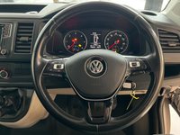 USED 2017 67 VOLKSWAGEN TRANSPORTER 2.0 TDI T32 BlueMotion Tech Highline Kombi Double Cab 5dr Diesel Manual FWD SWB Euro 6 (s/s) (150 ps) 