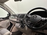 USED 2019 19 VOLKSWAGEN CARAVELLE 2.0 TDI BlueMotion Tech SE MPV 5dr Diesel DSG Euro 6 (s/s) (150 ps) Apple Play / Electric Side Doors