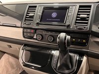 USED 2019 19 VOLKSWAGEN CARAVELLE 2.0 TDI BlueMotion Tech SE MPV 5dr Diesel DSG Euro 6 (s/s) (150 ps) Apple Play / Electric Side Doors
