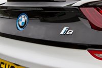 USED 2019 69 BMW I8 1.5 11.6kWh Roadster Auto 4WD Euro 6 (s/s) 2dr AERODYNAMIC PACK-CARBON TRIM