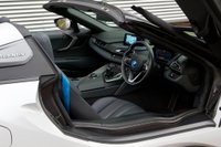 USED 2019 69 BMW I8 1.5 11.6kWh Roadster Auto 4WD Euro 6 (s/s) 2dr AERODYNAMIC PACK-CARBON TRIM