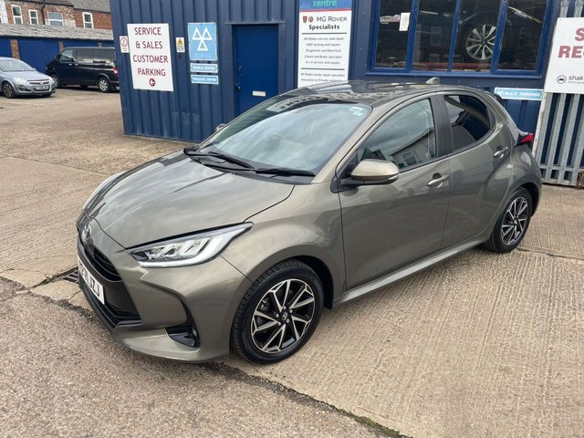 2021 TOYOTA YARIS 2021 1.5 VVT-h Design Hatchback 5dr Petrol Hybrid E-CVT Euro 6 (s/s) (116 ps) - Photo 5