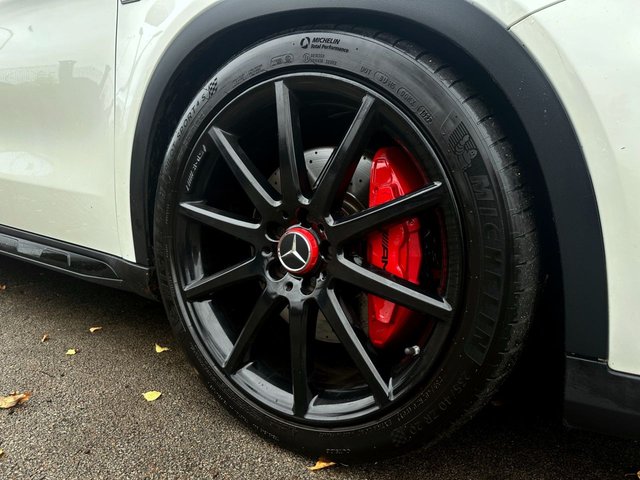 2015 MERCEDES-BENZ GLA 2.0 GLA45 AMG SUV 5dr Petrol SpdS DCT 4MATIC Euro 6 (s/s) (360 ps) - Photo 10