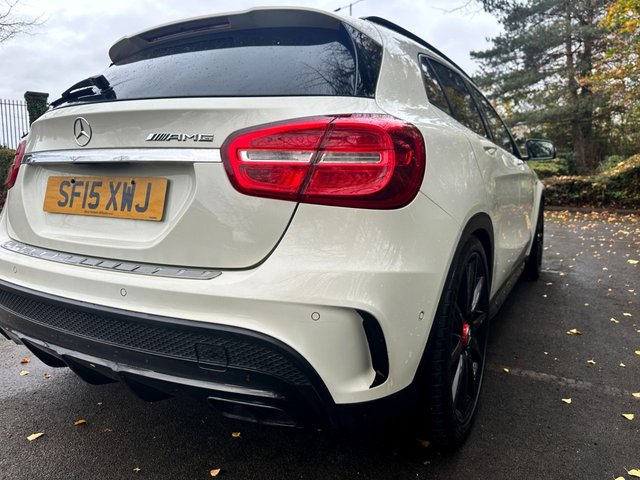 2015 MERCEDES-BENZ GLA 2.0 GLA45 AMG SUV 5dr Petrol SpdS DCT 4MATIC Euro 6 (s/s) (360 ps) - Photo 4