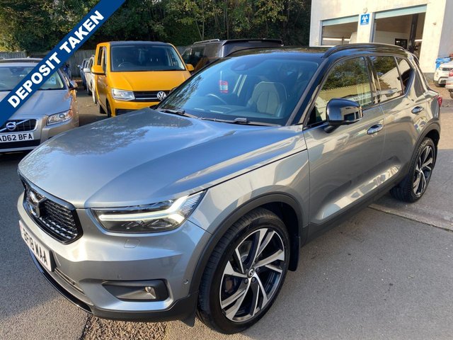 View our VOLVO XC40