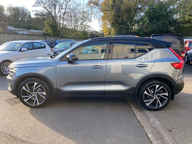 View our VOLVO XC40