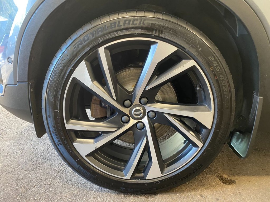 USED 2018 18 VOLVO XC40 2.0 D4 First Edition SUV 5dr Diesel Auto AWD Euro 6 (s/s) (190 ps) TOP SPECIFICATION FIRST XC40