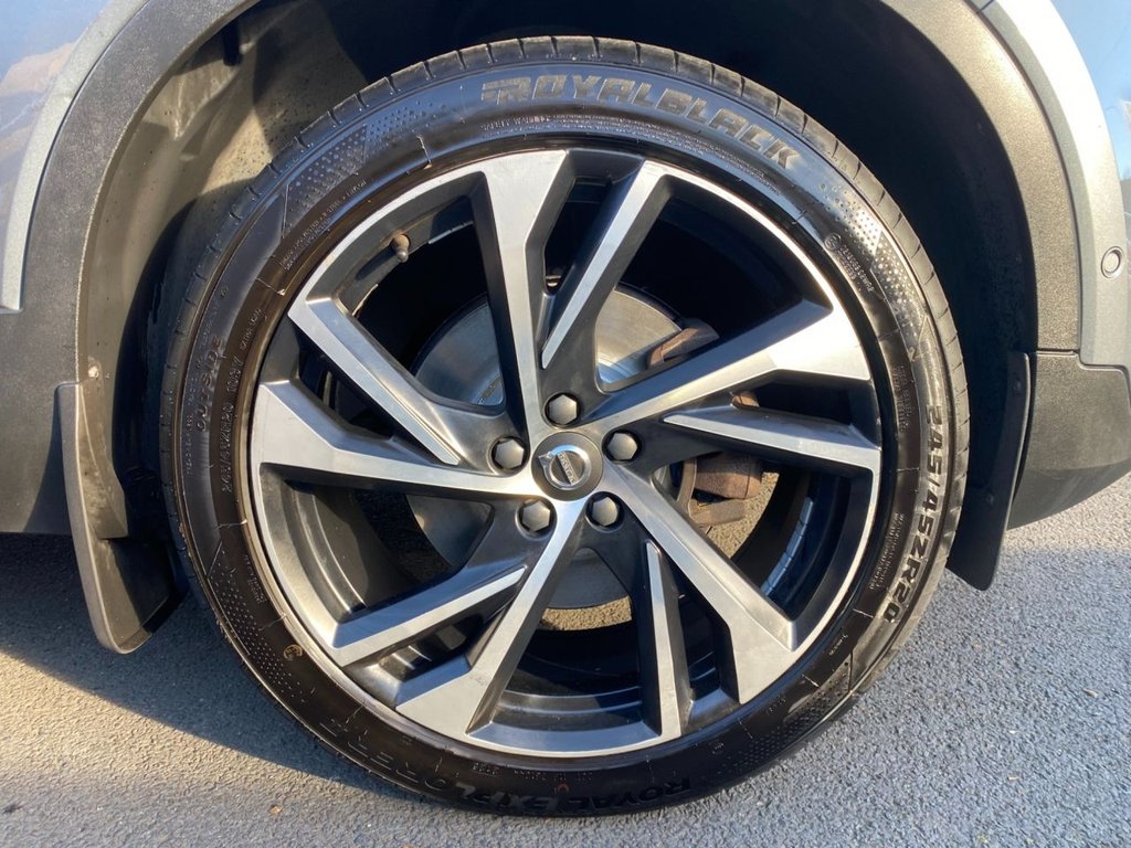 USED 2018 18 VOLVO XC40 2.0 D4 First Edition SUV 5dr Diesel Auto AWD Euro 6 (s/s) (190 ps) TOP SPECIFICATION FIRST XC40