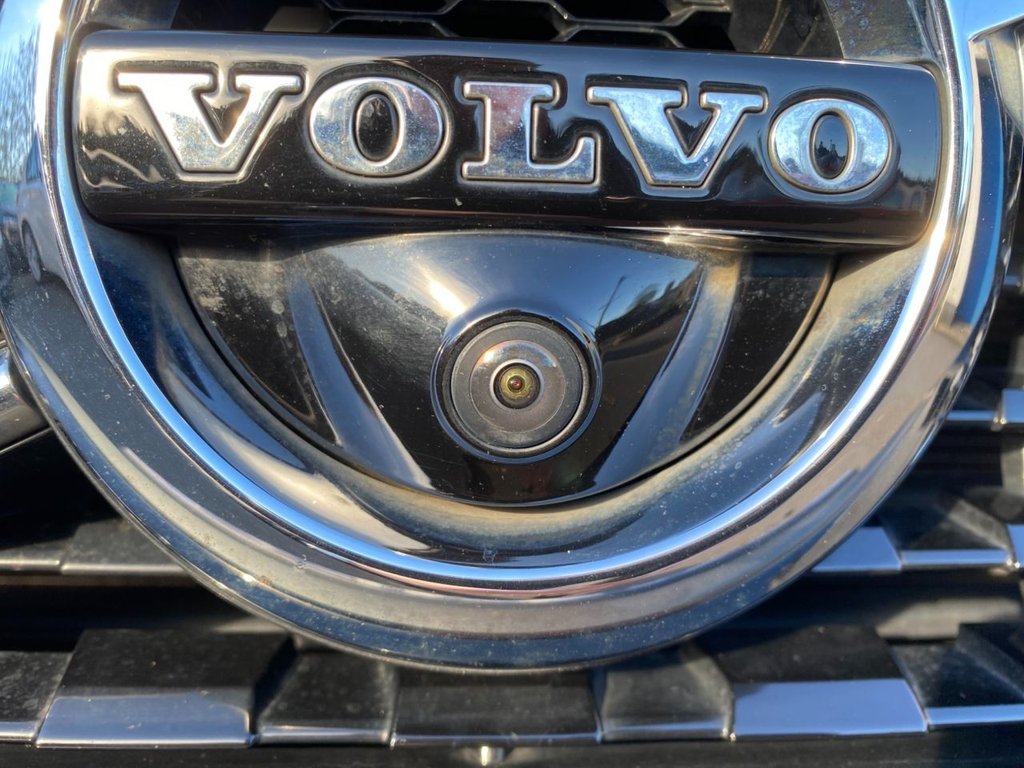 USED 2018 18 VOLVO XC40 2.0 D4 First Edition SUV 5dr Diesel Auto AWD Euro 6 (s/s) (190 ps) TOP SPECIFICATION FIRST XC40