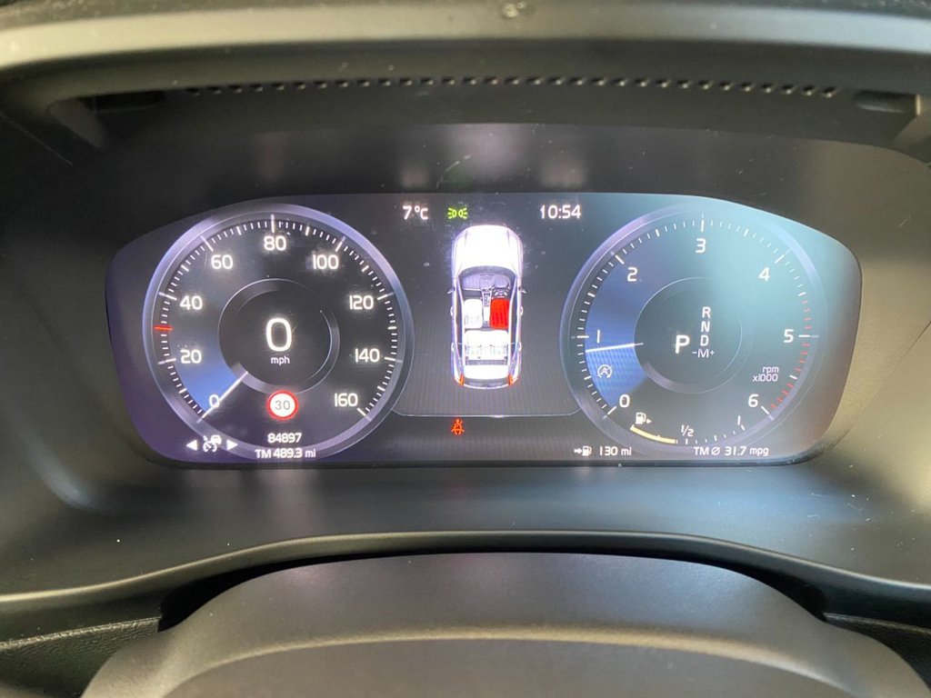 USED 2018 18 VOLVO XC40 2.0 D4 First Edition SUV 5dr Diesel Auto AWD Euro 6 (s/s) (190 ps) TOP SPECIFICATION FIRST XC40
