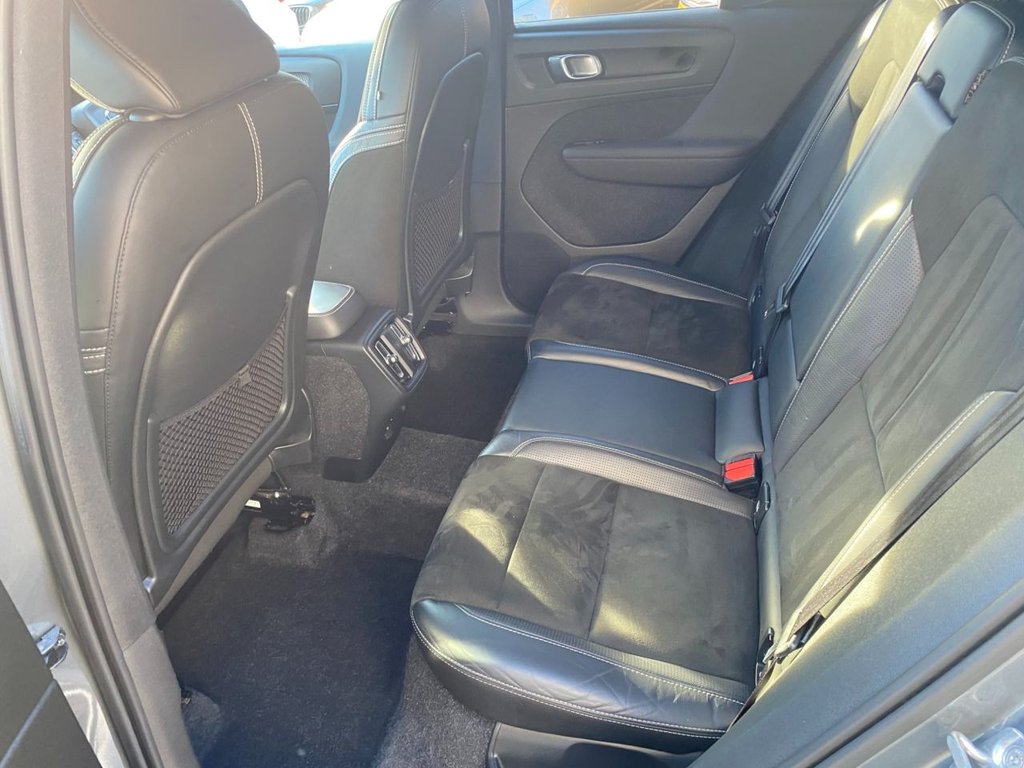 USED 2018 18 VOLVO XC40 2.0 D4 First Edition SUV 5dr Diesel Auto AWD Euro 6 (s/s) (190 ps) TOP SPECIFICATION FIRST XC40