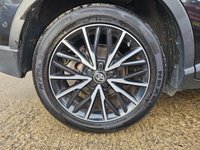 USED 2017 17 TOYOTA C-HR 1.8 VVT-h Excel SUV 5dr Petrol Hybrid CVT Euro 6 (s/s) (122 ps) 
