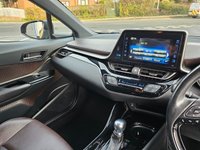 USED 2017 17 TOYOTA C-HR 1.8 VVT-h Excel SUV 5dr Petrol Hybrid CVT Euro 6 (s/s) (122 ps) 