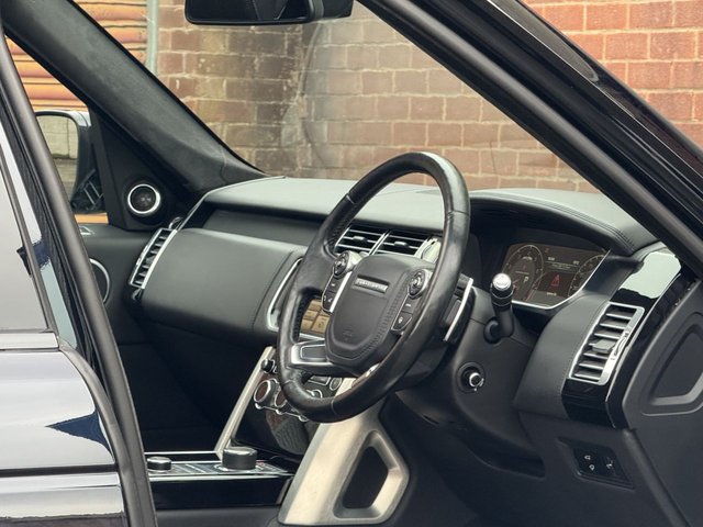 2014 Land Rover RANGE ROVER - Photo 11