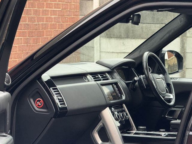 2014 Land Rover RANGE ROVER - Photo 12