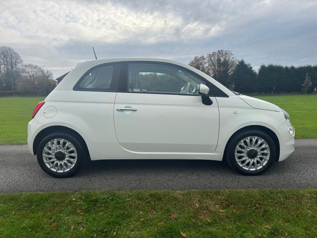 2021 Fiat 500 1L Lounge 3dr - Photo 2
