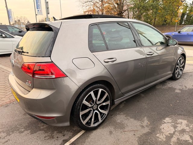 2016 Volkswagen Golf 1.4L R-Line Edition 5dr - Photo 8