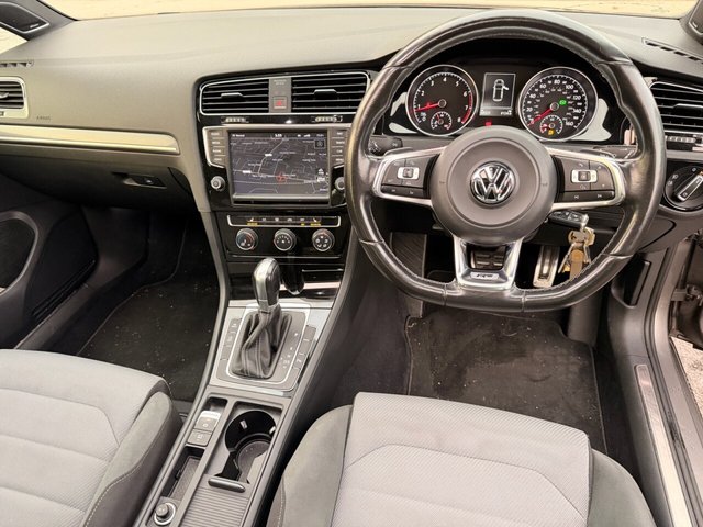 2016 Volkswagen Golf 1.4L R-Line Edition 5dr - Photo 4