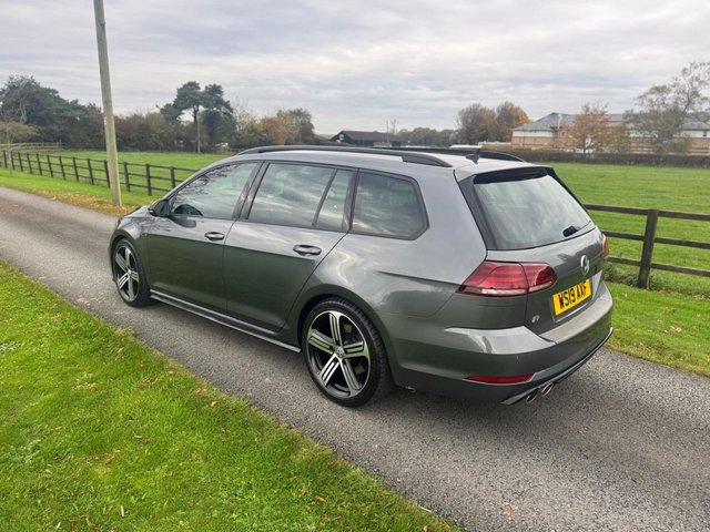 2019 Volkswagen Golf 2L R 5dr - Photo 8