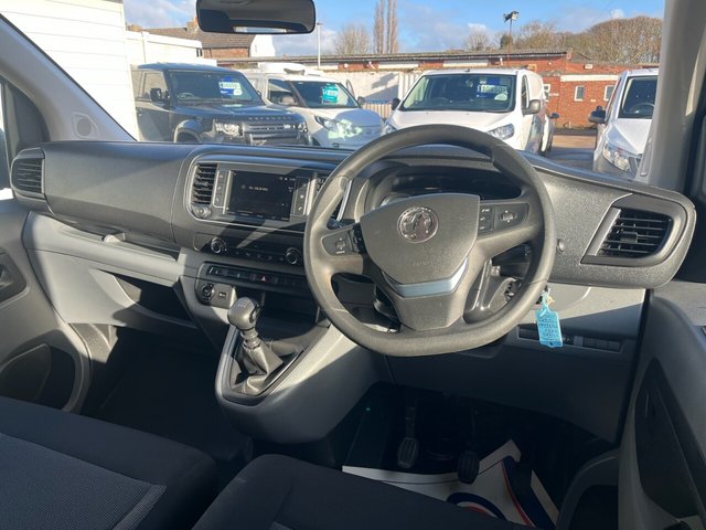 2022 Vauxhall Vivaro Life 1L Edition L 5dr - Photo 10