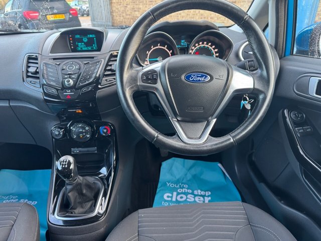2015 Ford Fiesta 1L Zetec 3dr - Photo 2